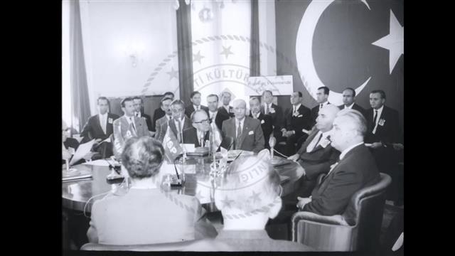 Yuvarlak Masa Toplantısı