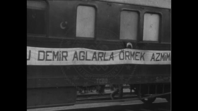 Fevzi Paşa- Diyarbekir Tren Yolunun Açılma Töreni 22-11-935 -01
