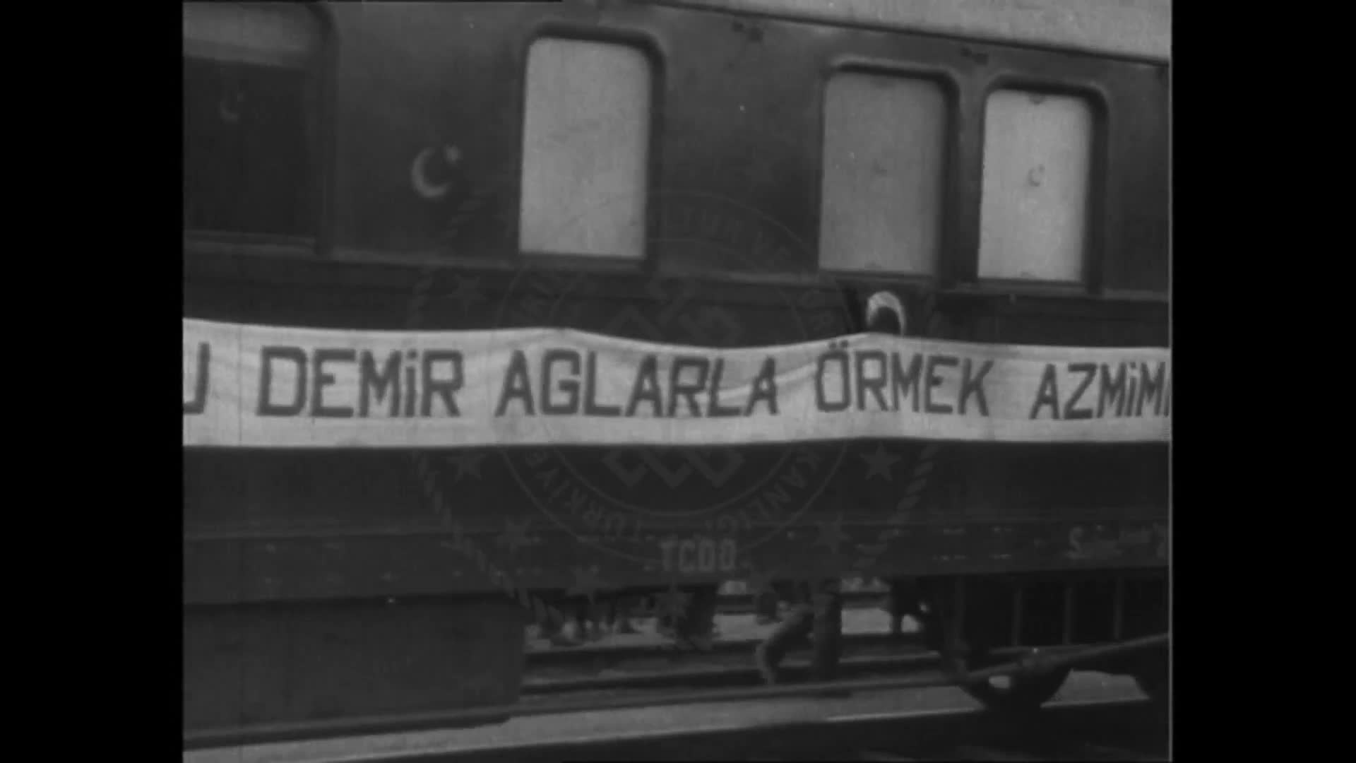 Fevzi Paşa- Diyarbekir Tren Yolunun Açılma Töreni 22-11-935 -01