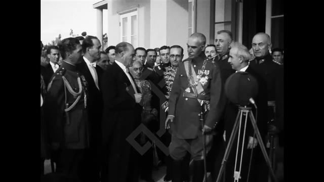 Turkiye Film Heritage - Visit of the Iranian Shah to Turkey