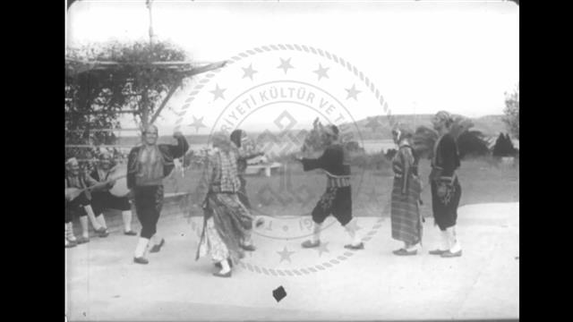 Halk Oyunları: Silifke Kırtıl Ekibi