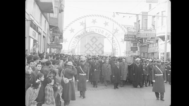 Çeşitli Olaylar (1956)